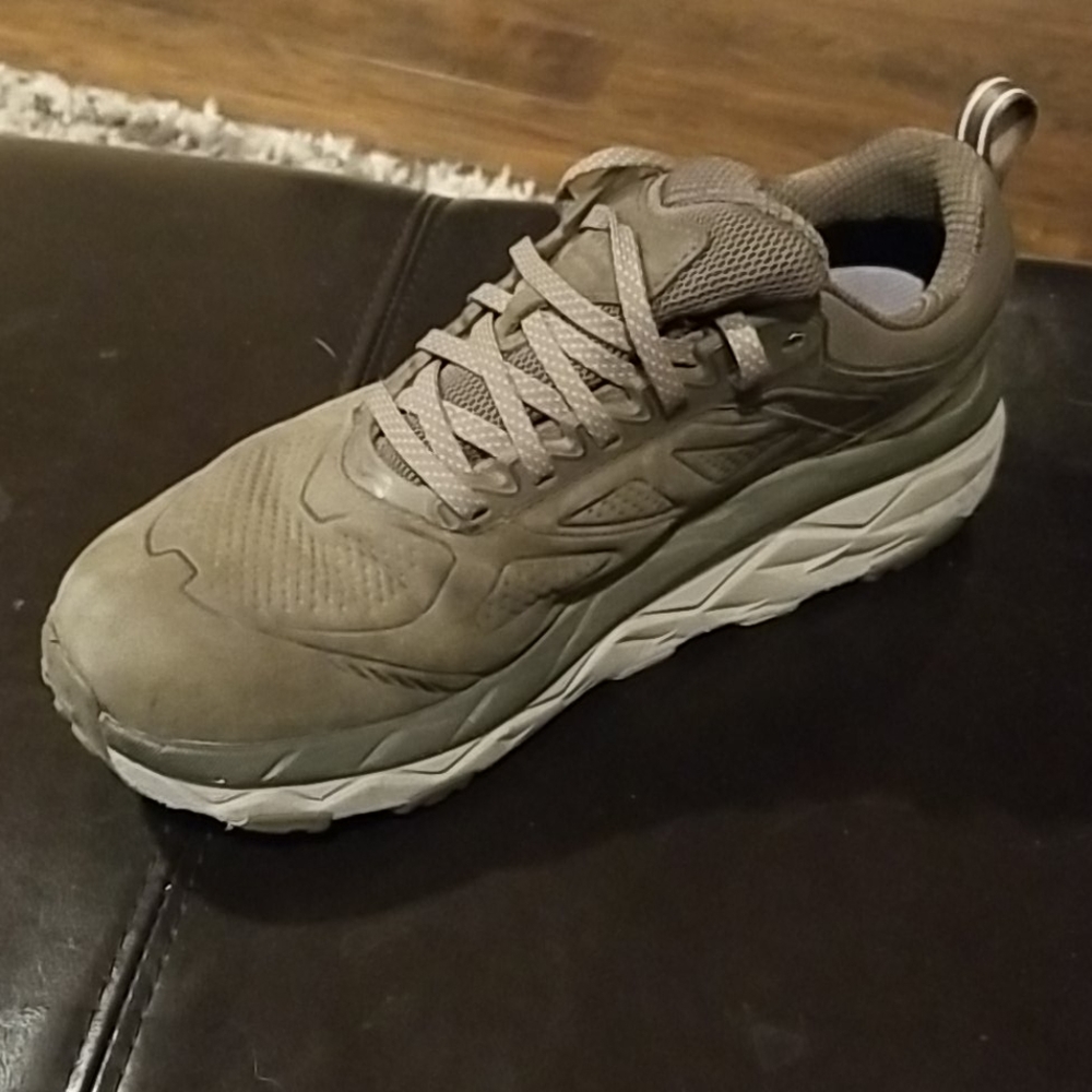 hoka one one shoes